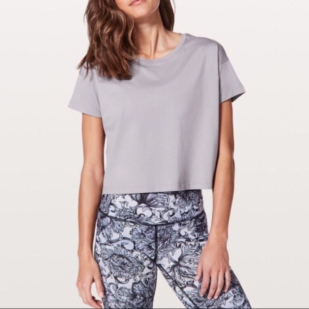 Lululemon cates tee
